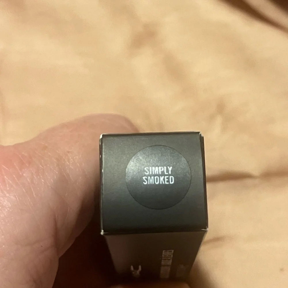 MAC Cosmetics *Simply Smoked* Retro Matte Liquid Lip Colour Brand New - Picture 3 of 3
